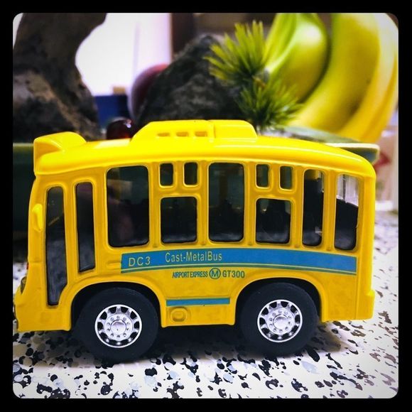 Airport Express - Picture 1 of 6